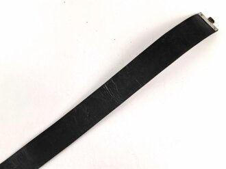 Koppelriemen für Angehörige von Parteiverbänden. Schwarzes Leder, Gesamtlänge 105cm