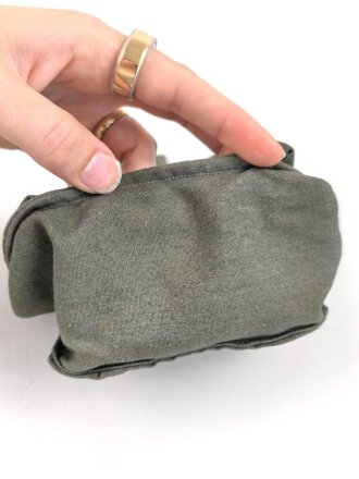 Koppeltasche für einen Ersatz Gasmaskenfilter der Wehrmacht, datiert 1943