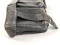 1.Weltkrieg , Patronentasche für Berittene, datiert 1915. getragenes Stück in gutem Zustand