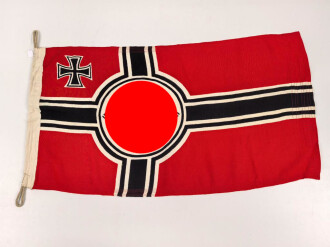 Kriegsmarine, Reichskriegsflagge in der kleinen...