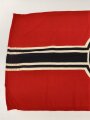 Kriegsmarine, Reichskriegsflagge in der kleinen Ausführung für U-Boote. Markiert " Kr. Fl. 50 x 85" . Guter Zustand