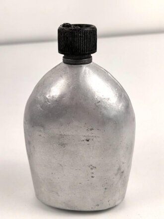 U.S. Army, 1945 dated canteen, used