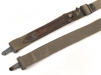 Jugoslawien nach 1945, Trageriemen für Feldfernsprecher 33 die von der jugoslawischen Armee nach dem Krieg weitergeführt wurrden. Praktischerweise wurde hier gleich der Erdspieß mitgeführt.
