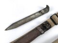 Jugoslawien nach 1945, Trageriemen für Feldfernsprecher 33 die von der jugoslawischen Armee nach dem Krieg weitergeführt wurrden. Praktischerweise wurde hier gleich der Erdspieß mitgeführt.