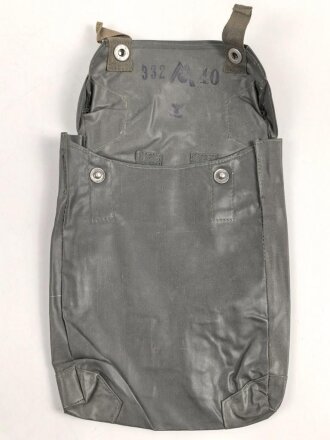Tasche für eine Gasplane der Wehrmacht. Gummierte Ausführung, sehr guter Zustand