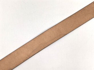 Zweidornkoppel für Führer von Parteiverbänden. Silberne Schließe RZM M5/117, braunes Leder mit Stempel " Eigentum der N.S. Ordensburg" Gesamtlänge 117cm