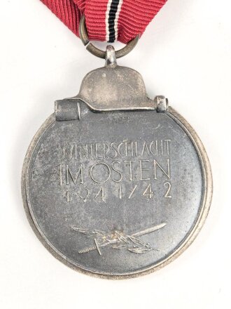 Medaille Winterschlacht im Osten, am Band