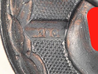 Verwundetenabzeichen schwarz, sehr guter Zustand mit voller Schwärzung, Hersteller 100