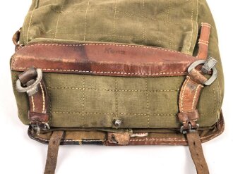 Tornister Wehrmacht. getragenes Stück, Hersteller gjl