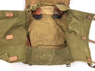 Tornister Wehrmacht. getragenes Stück, Hersteller gjl