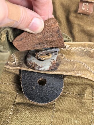 Tornister Wehrmacht. getragenes Stück, Hersteller gjl