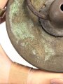Deutschland nach 1945 "Glocke", Hergestellt aus einer Britischen Messingkartusche datiert 1945.  Recht laut und klingt nach, evtl. für Essensausgabe oder ähnliches. 98,5mm Duchmesser oben, Höhe ohne Ringaufnahme 29,5cm