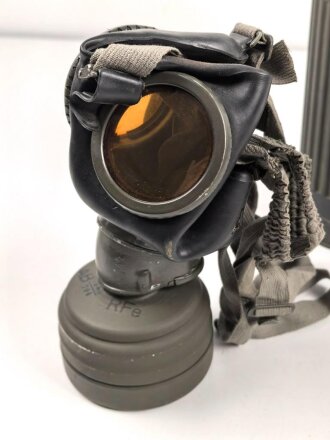 Gasmaske Wehrmacht in Bereitschaftsbüchse Modell 1938. Sehr guter Gesamtzustand