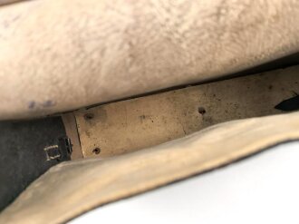 Luftwaffe, Tasche für Geldtransport. schwarzes Leder, kein Hersteller erkennbar, WaA Stempel. Ungereinigt, Schloß lässt sich nicht Schliessen