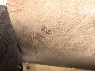 Luftwaffe, Tasche für Geldtransport. schwarzes Leder, kein Hersteller erkennbar, WaA Stempel. Ungereinigt, Schloß lässt sich nicht Schliessen