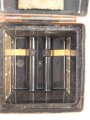 Batteriekasten ( Behälter für Stromquelle ) für diverse Optiken der Wehrmacht, Originallack
