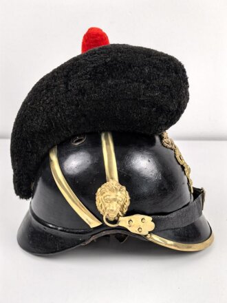 Bayern, Raupenhelm Modell 1868 für einen Artilleristen . Gereinigtes Stück, guter Gesamtzustand