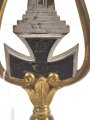 Reichskriegerbund Kyffhäuser, Fahnenspitze aus den 1920-30iger Jahren . Messing lackiert. Gesamthöhe 25cm