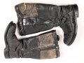 Luftwaffe, Paar Stiefel für Angehörige des fliegenden Personal. Heitbare Ausführung, sicherlich nach dem Krieg weiterverwendet. Sohle, Reissverschluss und Riegel über dem Reissverschluss alt erneuert. Sohlenlänge 30cm