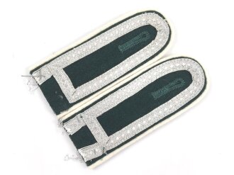 Heer, Paar Schulterklappen für einen Unteroffizier der Infanterie. Eigentumstsücke für den Waffenrock