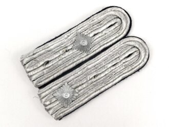 Kriegsmarine, Paar Schulterstücke, dunkelblaues Tuch