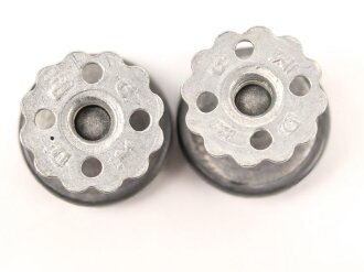 Paar Schraubknöpfe für Schulterstücke, je 16mm