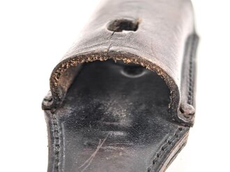 Koppelschuh für ein Extraseitengewehr der Wehrmacht. Dunkelbraunes Leder