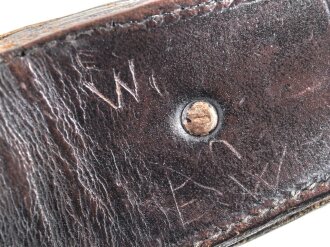Koppelschuh für ein Extraseitengewehr der Wehrmacht. Dunkelbraunes Leder