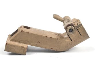 Aufnahme für Stirnschutz zum Flakfernrohr DF 10 x 80...