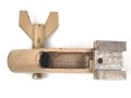 Aufnahme für Stirnschutz zum Flakfernrohr DF 10 x 80 Wehrmacht. Originallack