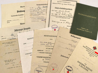 Gruppe Verleihungsurkunden eines Angehörigen des...
