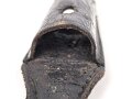 Koppelschuh für ein Extraseitengewehr der Wehrmacht. Lackleder