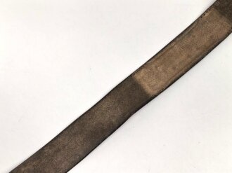Zweidornkoppel für Offiziere der Luftwaffe. Stark getragenes Stück, Gesamtlänge 113cm