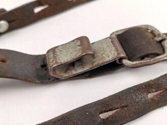 Koppeltragegestell für Angehörige des Heeres. Getragenes Stück, nachgenäht, das Endstück ist unrichtig ergänzt
