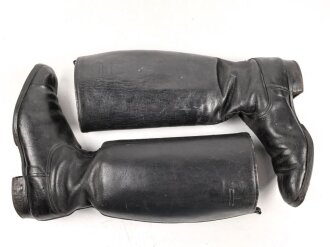 Paar Stiefel für Offiziere der Wehrmacht. Ungereinigtes Paar in gutem Gesamtzustand, Sohlenlänge 31cm