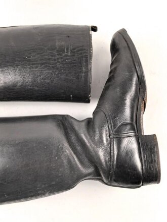 Paar Stiefel für Offiziere der Wehrmacht. Ungereinigtes Paar in gutem Gesamtzustand, Sohlenlänge 31cm