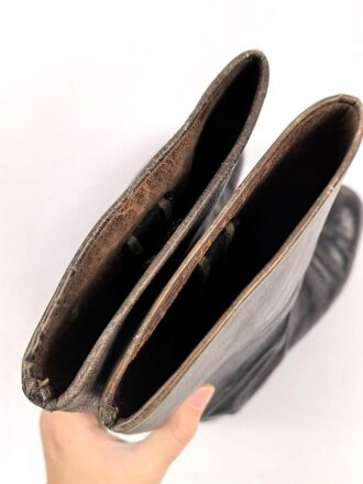 Paar Stiefel für Unteroffiziere der Wehrmacht. Ungereinigtes, privat beschafftes Paar in gutem Gesamtzustand, Sohlenlänge 28,5cm