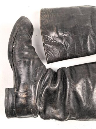 Paar Stiefel für Unteroffiziere der Wehrmacht. Ungereinigtes, privat beschafftes Paar in gutem Gesamtzustand, Sohlenlänge 28,5cm