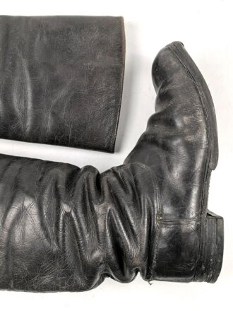 Paar Stiefel für Unteroffiziere der Wehrmacht. Ungereinigtes, privat beschafftes Paar in gutem Gesamtzustand, Sohlenlänge 28,5cm