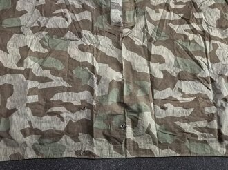 Zeltbahn 31 Wehrmacht. Farbfrisches Stück mit diversen Reparaturstellen