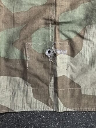 Zeltbahn 31 Wehrmacht. Farbfrisches Stück mit diversen Reparaturstellen