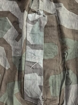Zeltbahn 31 Wehrmacht. Farbfrisches Stück mit diversen Reparaturstellen
