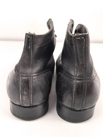 Paar Halbschuhe aus der Zeit des 2. Weltkrieg. Getragen, guter Gesamtzustand, Sohlenlänge 29cm