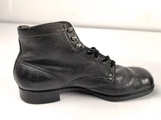 Paar Halbschuhe aus der Zeit des 2. Weltkrieg. Getragen, guter Gesamtzustand, Sohlenlänge 29cm