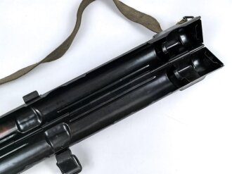 Laufschützer 43 für Ersatz Maschinengewehrlauf der Wehrmacht. Nach dem Krieg neu brüniert und mit Trageriemen versehen, vermutlich von der jugoslawischen Armee