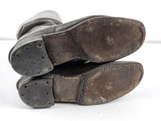 Paar Stiefel für Offiziere aus der Zeit des 2. Weltkrieg. Ungereinigtes Paar, Sohlenlänge 29,5cm