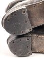 Paar Stiefel für Offiziere aus der Zeit des 2. Weltkrieg. Ungereinigtes Paar, Sohlenlänge 29,5cm