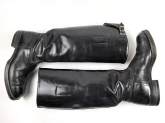 Paar Stiefel für Unteroffiziere aus der Zeit des 2. Weltkrieg. Ungereinigtes Paar, Sohlenlänge 30,5cm