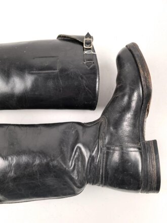 Paar Stiefel für Unteroffiziere aus der Zeit des 2. Weltkrieg. Ungereinigtes Paar, Sohlenlänge 30,5cm