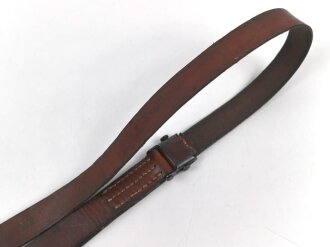 Trageriemen für MP40 , höchstwahrscheinlich Österreich oder Jugoslawien nach 1945. Neuzeitliche Stemeplung " MP44"